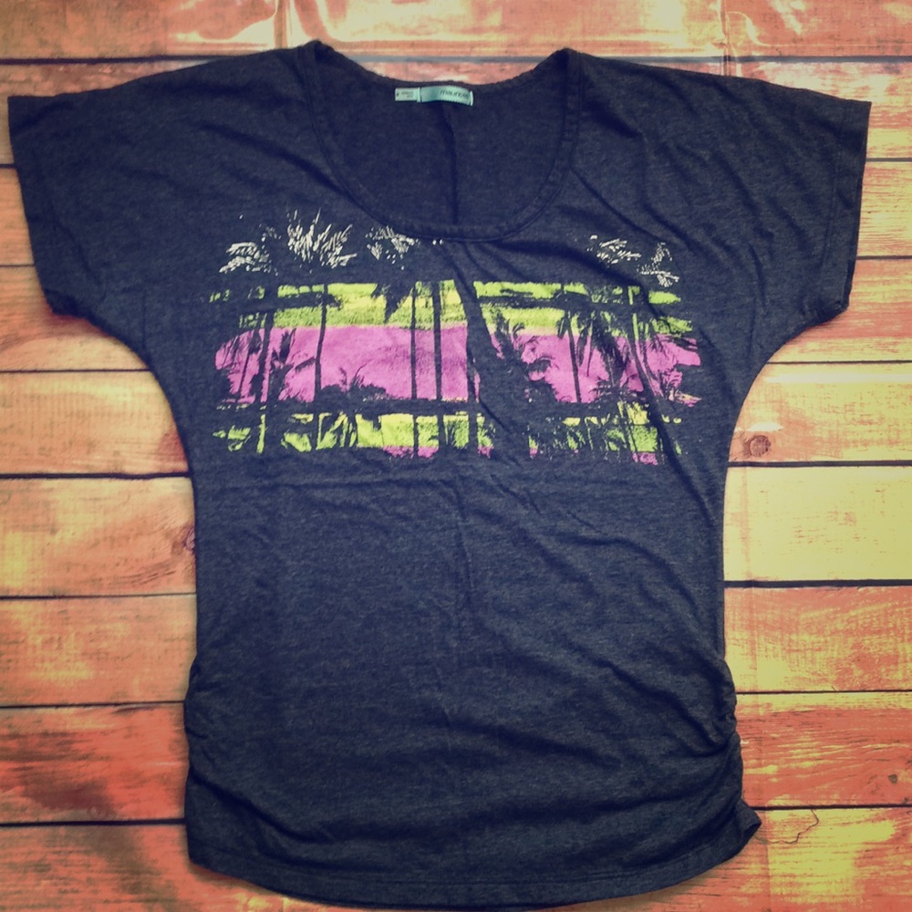 Maurices Screen Printed Tee size M